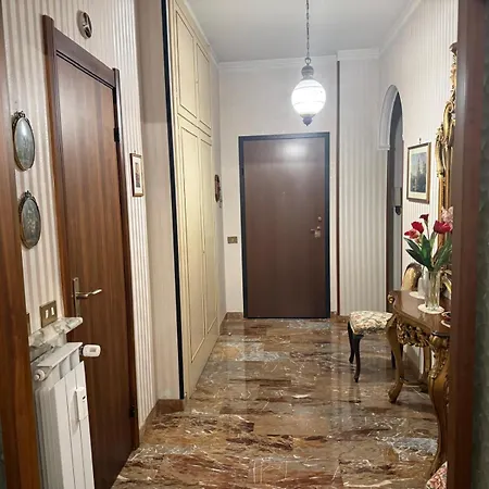 La Casa Del Papa' * Chiavari
