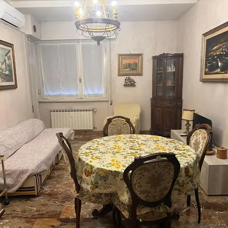Apartament La Casa Del Papa' Chiavari